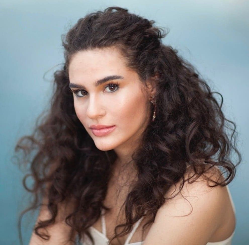 Livian Aragão, filha do famoso Renato Aragão, o Didi, cresceu e se tornou uma das mulheres mais lindas do Brasil, com corpão de cair o queixo - Foto Reprodução Livian Aragão, filha do famoso Renato Aragão, o Didi, cresceu e se tornou uma das mulheres mais lindas do Brasil, com corpão de cair o queixo - Foto Reprodução