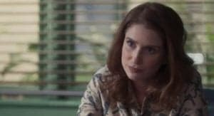 Em 'Cara e Coragem', a delegada Marcela (Julia Lund) dirá que Duarte está bem encrencado (Foto: Reprodução / Globo) Em 'Cara e Coragem', a delegada Marcela (Julia Lund) dirá que Duarte está bem encrencado (Foto: Reprodução / Globo)