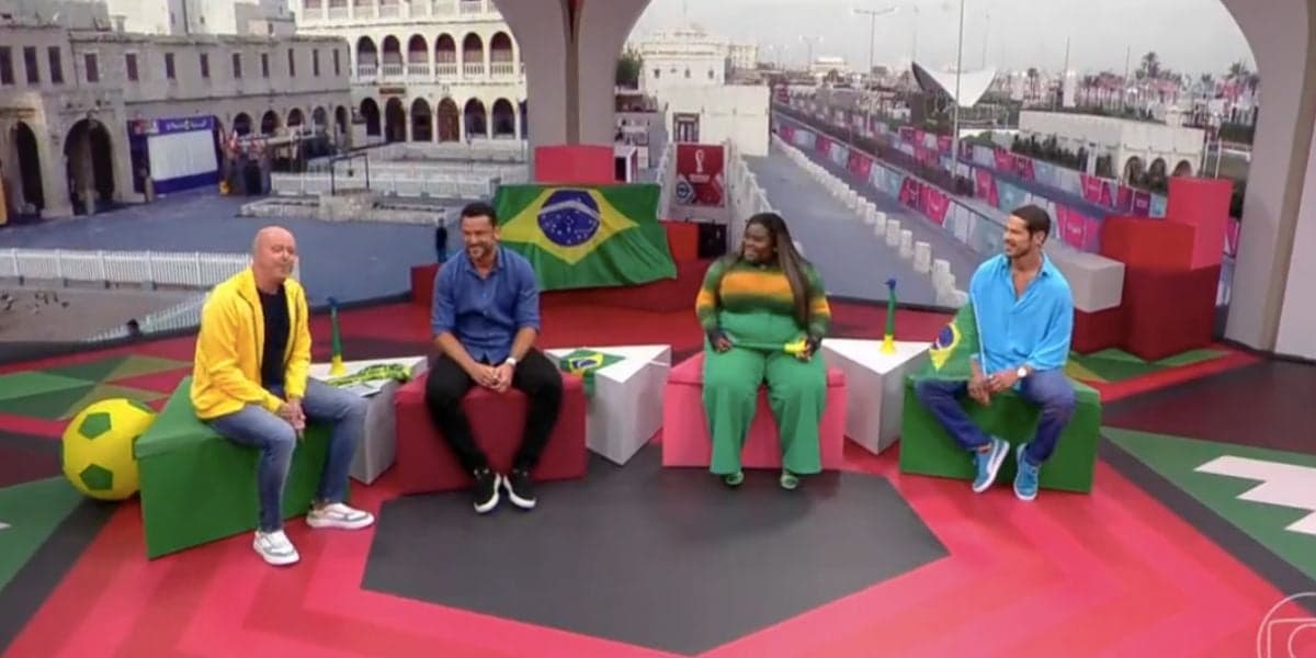 De acordo com cantora, Globo estava com atraso na transmissão do jogo do Brasil (Reprodução) De acordo com cantora, Globo estava com atraso na transmissão do jogo do Brasil (Reprodução)