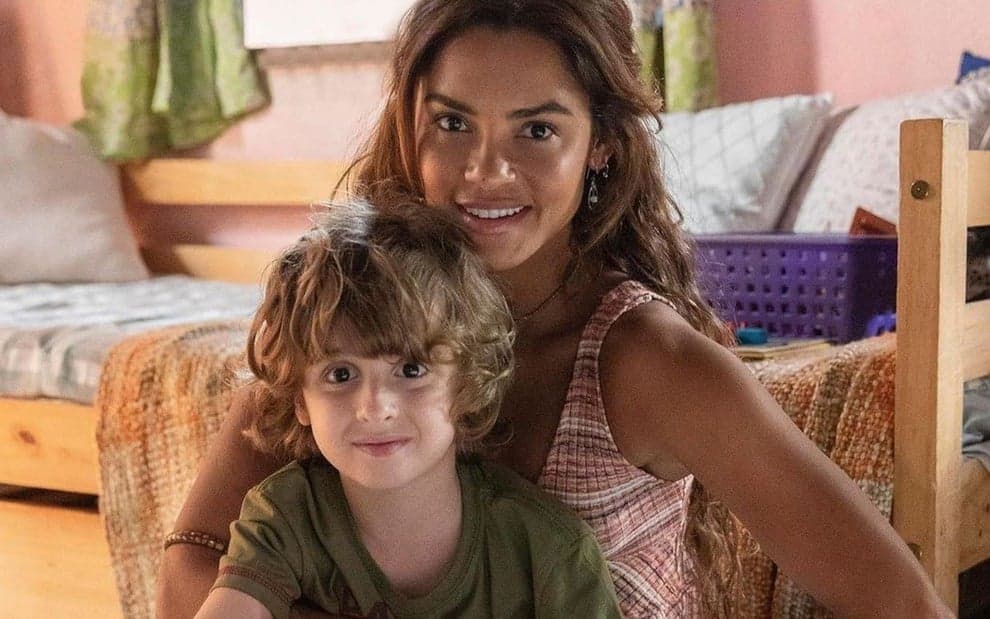 Brisa e Tonho em Travessia (Foto: Reprodução, Globo) Brisa e Tonho em Travessia (Foto: Reprodução, Globo)
