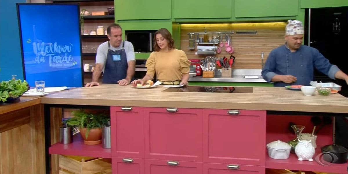Catia Fonseca ensina receita de pão e relembra que teve padaria Catia Fonseca ensina receita de pão e relembra que teve padaria