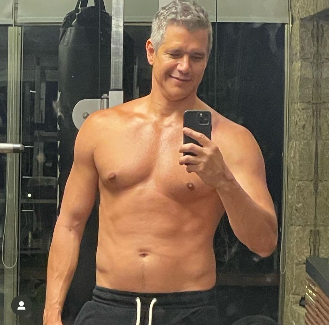 Marcio Garcia deixa qualquer um louco com esse físico (reprodução) Marcio Garcia deixa qualquer um louco com esse físico (reprodução)