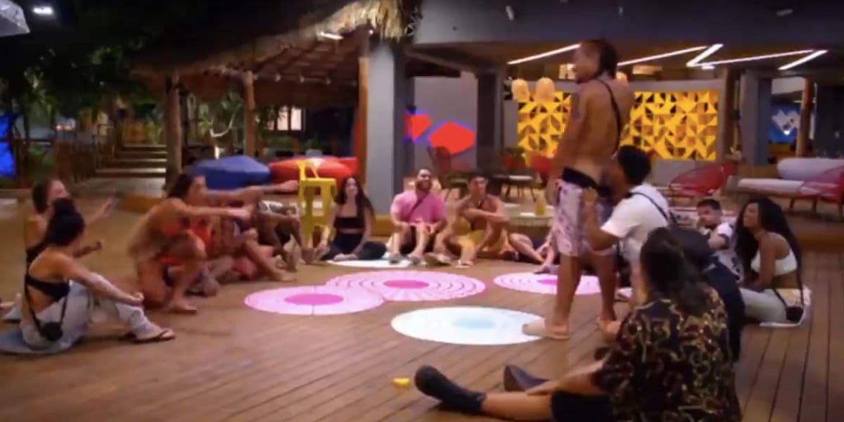 Famosos curtem pegação (Reprodução) Famosos curtem pegação (Reprodução)