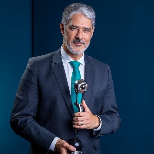 Na Globo, William Bonner deixa o Fábio Porchat no vácuo e humorista usa suas redes sociais para expor o que o âncora fez - Foto Reprodução Na Globo, William Bonner deixa o Fábio Porchat no vácuo e humorista usa suas redes sociais para expor o que o âncora fez - Foto Reprodução