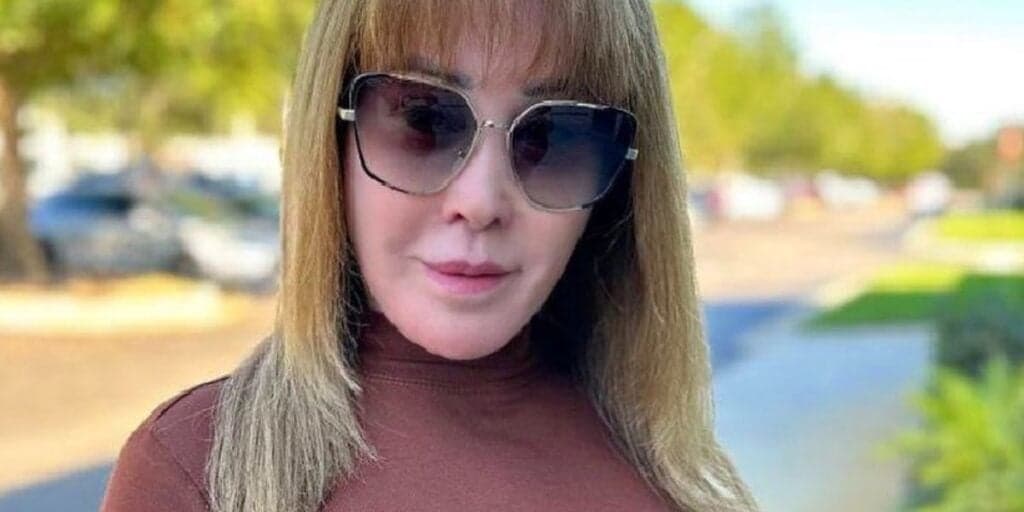Zilu entrega verdade sobre seu amor em foto só de biquíni e dispara: "Eternizando o que já não existe"