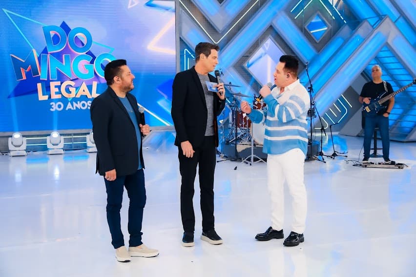 Em participação especial no Domingo Legal, do SBT, Celso Portiolli expõe maior vergonha do cantor Marrone, sucesso no Brasil todo ao lado do Bruno - Foto Lourival Ribeiro / SBT Em participação especial no Domingo Legal, do SBT, Celso Portiolli expõe maior vergonha do cantor Marrone, sucesso no Brasil todo ao lado do Bruno - Foto Lourival Ribeiro / SBT