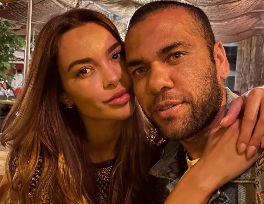 A modelo Joana Sanz, esposa do jogador Daniel Alves, abandona marido após escândalo de abuso sexual e toma forte decisão - Foto Reprodução Instagram A modelo Joana Sanz, esposa do jogador Daniel Alves, abandona marido após escândalo de abuso sexual e toma forte decisão - Foto Reprodução Instagram