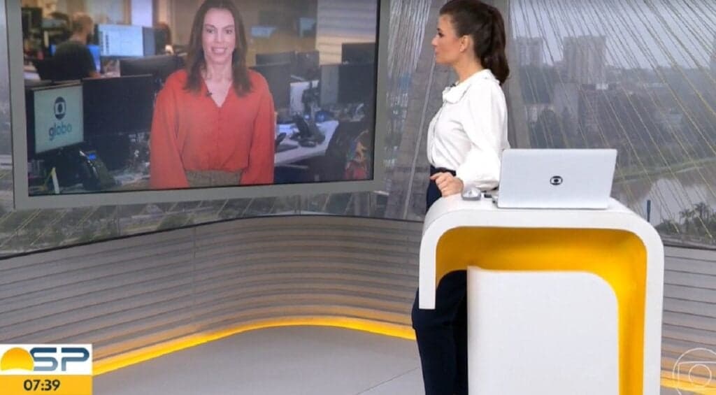 Substituta de Bocardi surpreende Ana Paula Araújo e faz pedido ao vivo: "Tem um quartinho na sua casa?"