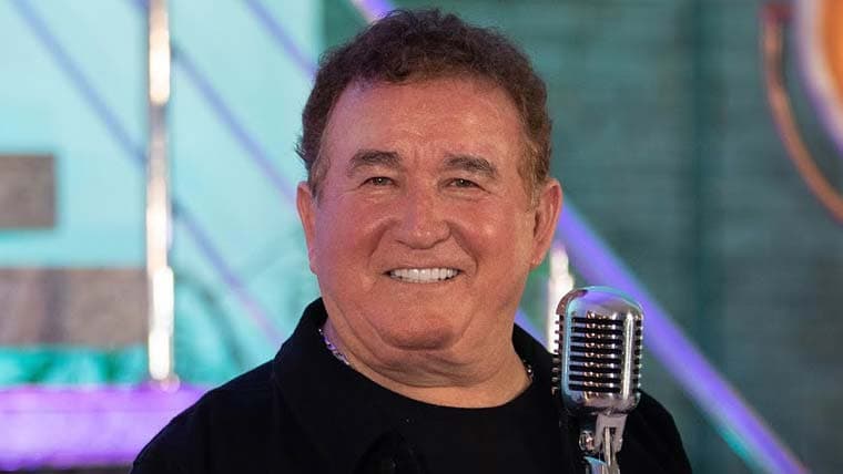 Aos 71 anos, chega a difícil notícia para Amado Batista e situação é decretada ao cantor - Foto Reprodução Aos 71 anos, chega a difícil notícia para Amado Batista e situação é decretada ao cantor - Foto Reprodução