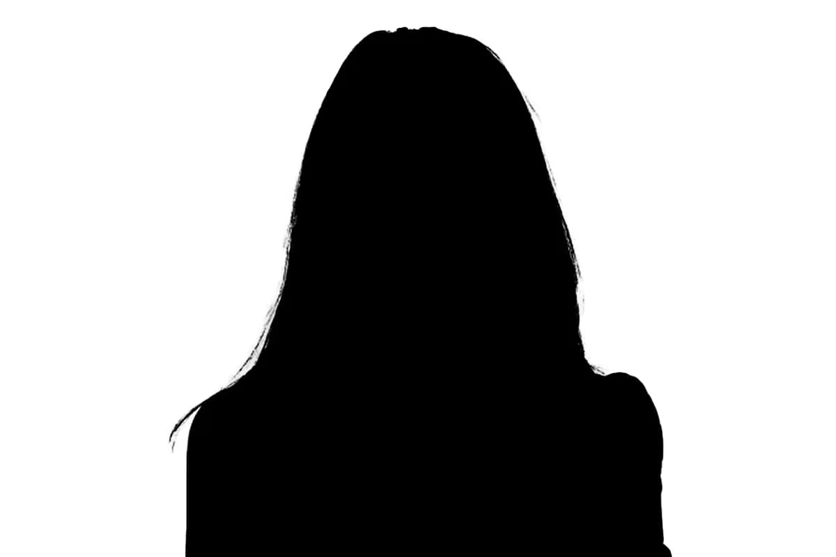 Atriz que está no ar na Globo, trai o namorado com três pessoas diferentes, e o traído se joga da janela de prédio Atriz que está no ar na Globo, trai o namorado com três pessoas diferentes, e o traído se joga da janela de prédio