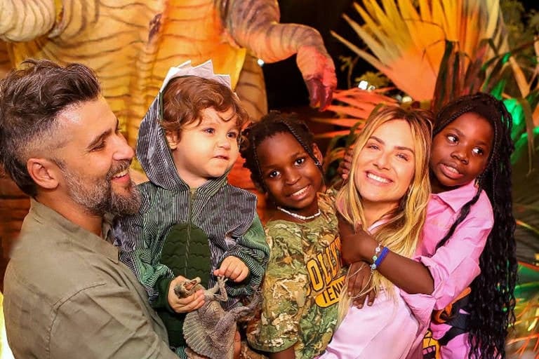 Bruno Gagliasso assume dificuldades no casamento com Giovanna Ewbank e surpreende depois de 13 anos - Foto Reprodução Bruno Gagliasso assume dificuldades no casamento com Giovanna Ewbank e surpreende depois de 13 anos - Foto Reprodução