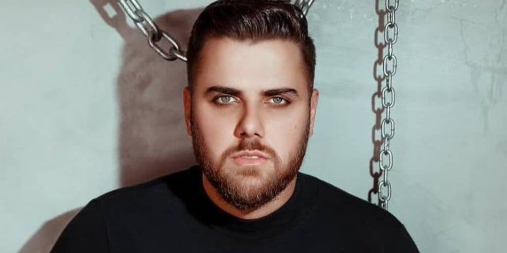 Zé Neto passa mal em camarim, show é cancelado e cantor é socorrido às pressas: "Retirado de ambulância"