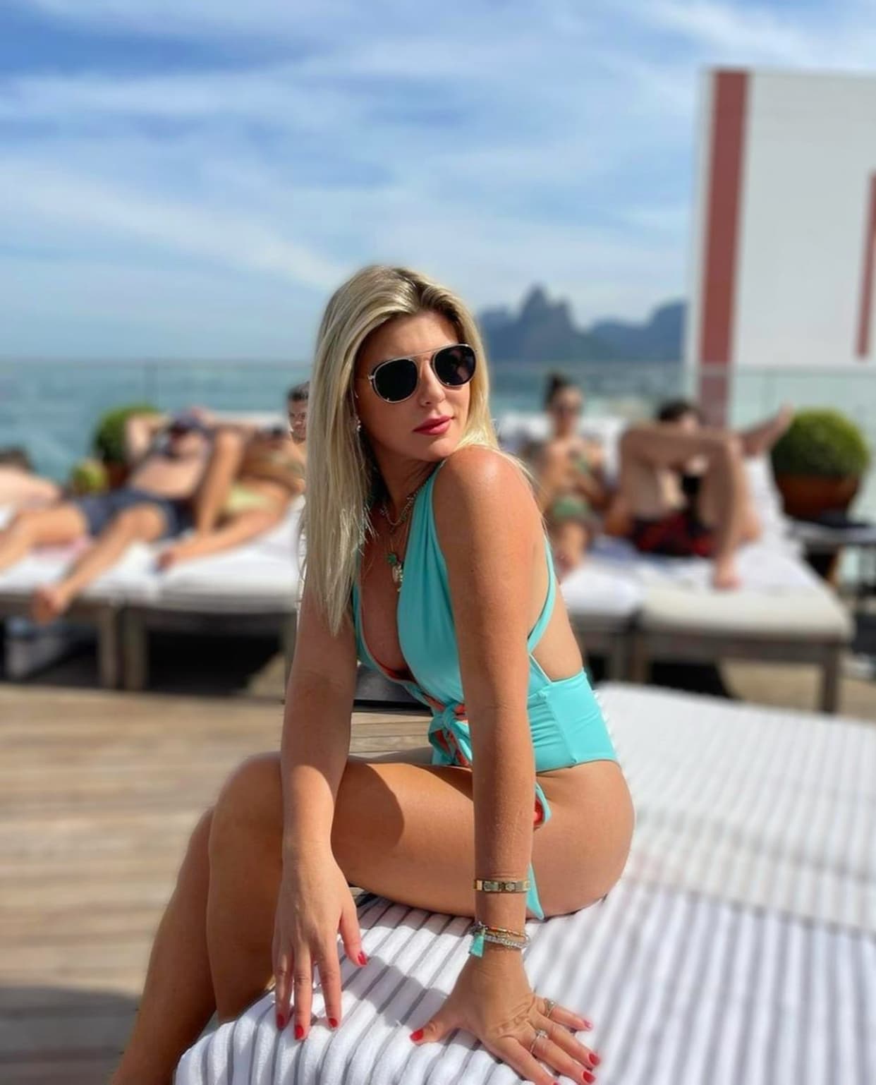 Íris Stefanelli, mais de 20 anos pós o BBB da Globo, está mudada e fotos impressionam (Reprodução - instagram da modelo) Íris Stefanelli, mais de 20 anos pós o BBB da Globo, está mudada e fotos impressionam (Reprodução - instagram da modelo)