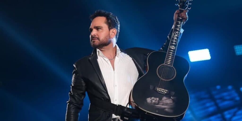 Luciano Camargo confessa o que seu grande amor o ensinou a gostar: "Eu achava todos iguais"