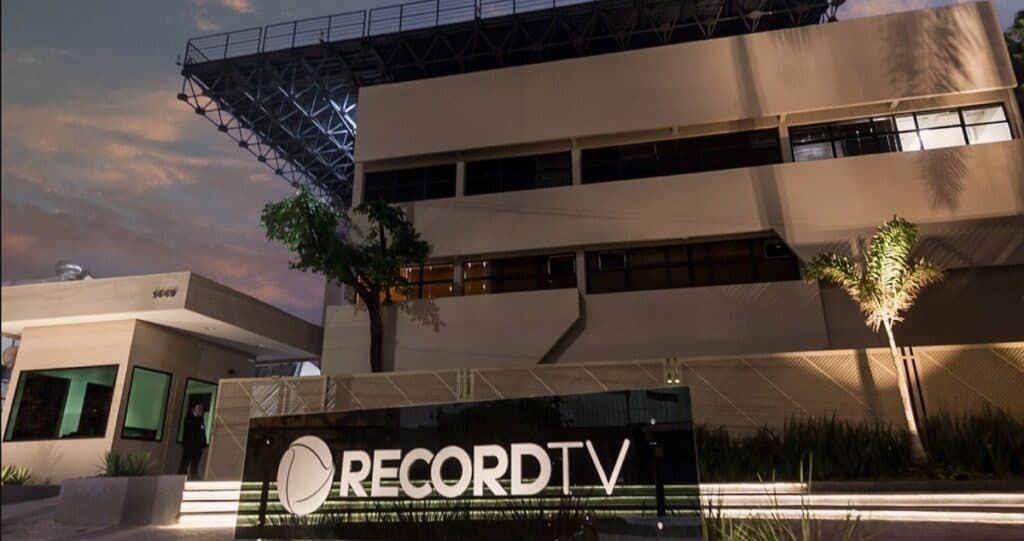 BOMBA: Record sofre ataque e canal precisa derrubar toda a programação ao vivo