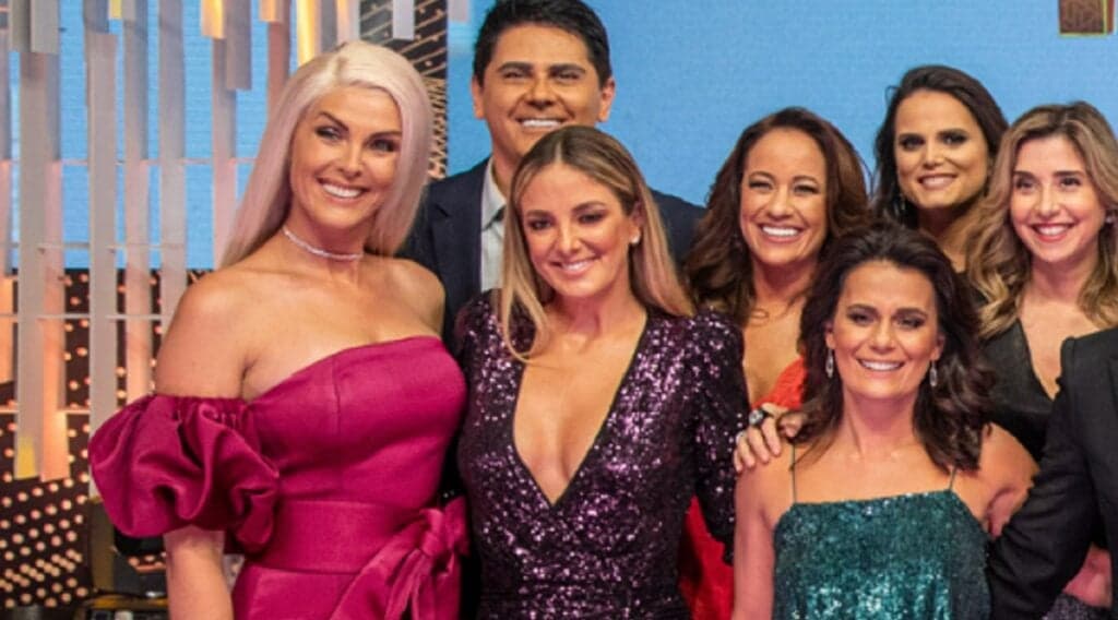 Record demite apresentadora após quase duas décadas e escala queridinha de Silvio Santos nas manhãs