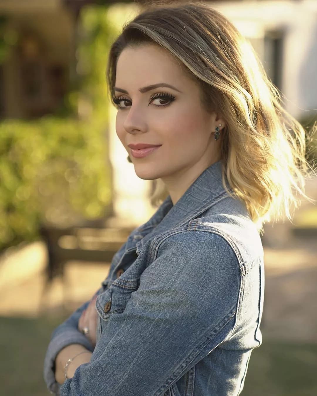 Sandy é discreta na vida pessoal, mas já teve o valor de sua fortuna divulgada e é difícil de acreditar - Foto Reprodução Sandy é discreta na vida pessoal, mas já teve o valor de sua fortuna divulgada e é difícil de acreditar - Foto Reprodução