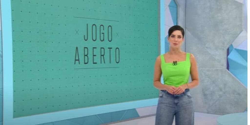 Substituta de Renata Fan se vê em situação delicada no Jogo aberto e faz pedido: "Me livrem dessa"