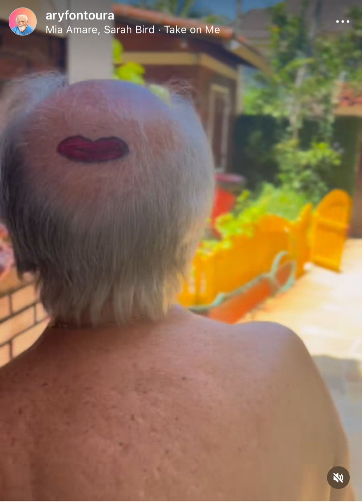 Tatuagem de Ary Fontoura (Reprodução) Tatuagem de Ary Fontoura (Reprodução)