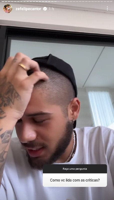 Zé Felipe respondeu perguntas e contou como lida com as crítucas que recebe diariamente (Foto: Reprodução/ Instagram) Zé Felipe respondeu perguntas e contou como lida com as crítucas que recebe diariamente (Foto: Reprodução/ Instagram)