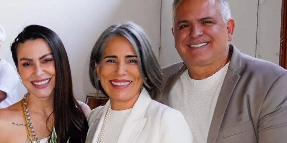 Durante entrevista, Cleo Pires confessou que nunca superou trauma devido a situação envolvendo o padrasto, Orlando Morais, e boato de que Glória Pires havia os pego na cama (Foto: Reprodução) Durante entrevista, Cleo Pires confessou que nunca superou trauma devido a situação envolvendo o padrasto, Orlando Morais, e boato de que Glória Pires havia os pego na cama (Foto: Reprodução)