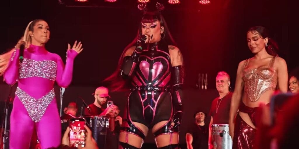 Gloria Groove disponibiliza vídeo de Proibidona com Anitta e Valesca Popozuda