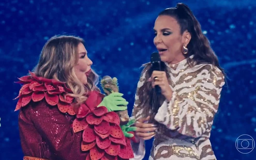 A cantora Rosana conversa com Ivete Sangalo no The Masked Singer Brasil - Foto Reprodução TV Globo A cantora Rosana conversa com Ivete Sangalo no The Masked Singer Brasil - Foto Reprodução TV Globo