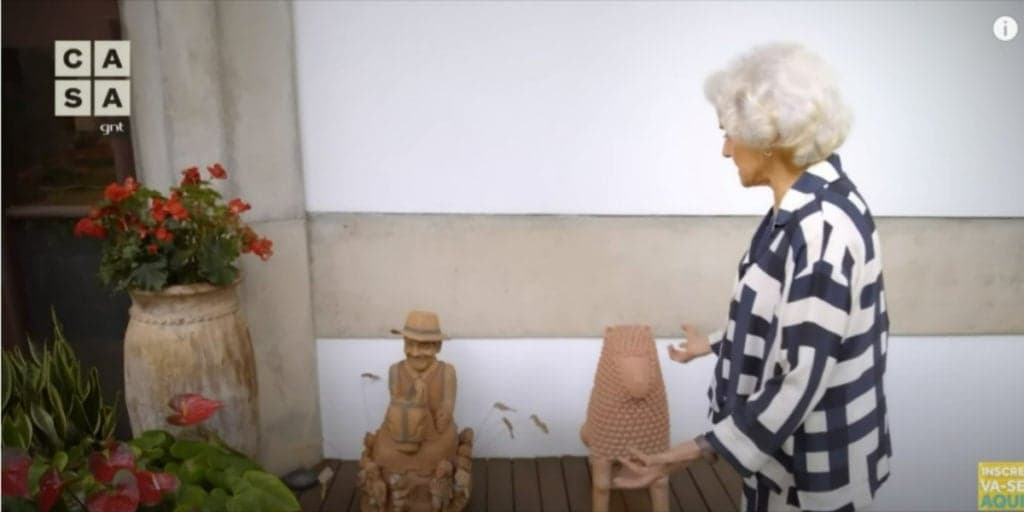 Decoração luxuosa e itens raros a mansão discreta de Marieta Severo é absurda - Foto Reprodução Decoração luxuosa e itens raros a mansão discreta de Marieta Severo é absurda - Foto Reprodução
