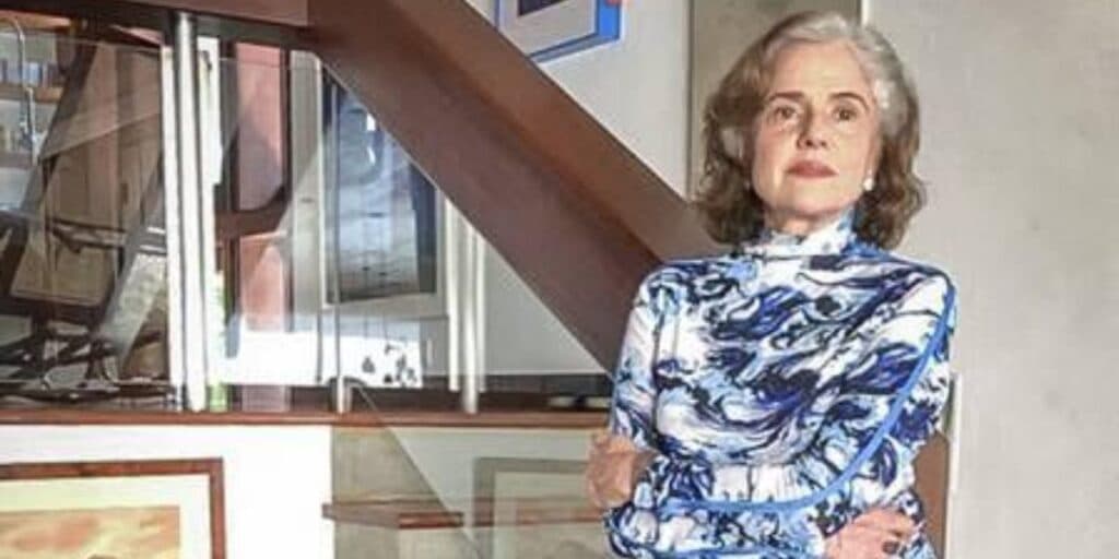 Decoração luxuosa e itens raros: a mansão discreta de Marieta Severo é absurda