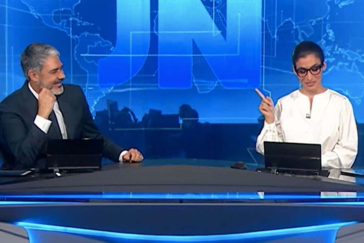 Durante do Jornal Nacional, da Globo, William Bonner não se contém e deixa Brasil abismado - Foto Reprodudão Jornal Nacional, da Globo Durante do Jornal Nacional, da Globo, William Bonner não se contém e deixa Brasil abismado - Foto Reprodudão Jornal Nacional, da Globo