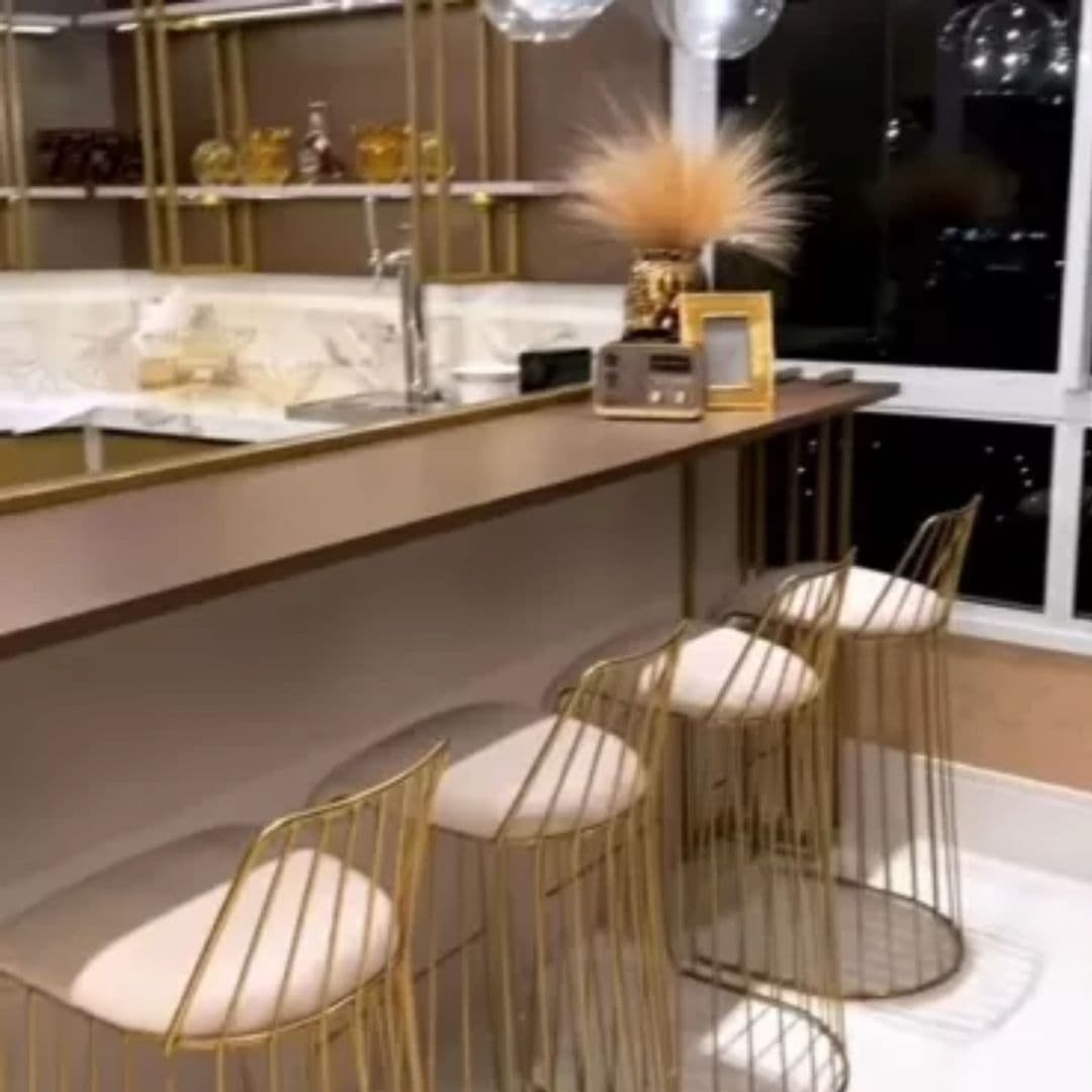 Graciele Lacerda e Zezé Di Camargo mostraram detalhes da mansão (Reprodução - Instagram) Graciele Lacerda e Zezé Di Camargo mostraram detalhes da mansão (Reprodução - Instagram)
