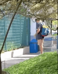 Gabriel Fop deixa BBB23 e menospreza fãs na porta da Globo Gabriel Fop deixa BBB23 e menospreza fãs na porta da Globo