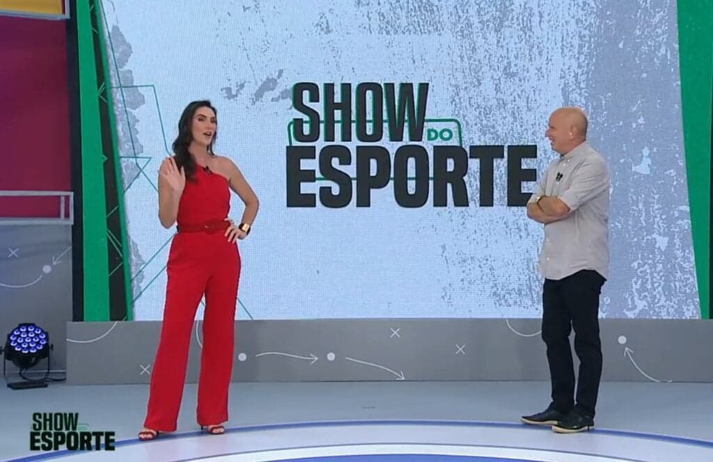 Glenda Kozlowoski e Elia Júnior apresentam a atual versão do Show do Esporte desde 2020 Glenda Kozlowoski e Elia Júnior apresentam a atual versão do Show do Esporte desde 2020