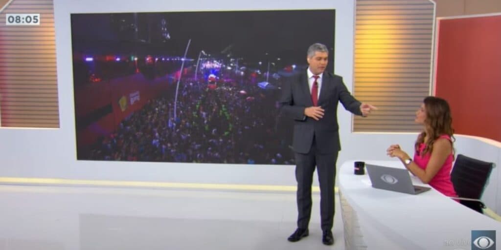 Joel Datena deixa postura recatada e dá opinião sincera sobre jornalista da Band: "Estranho"