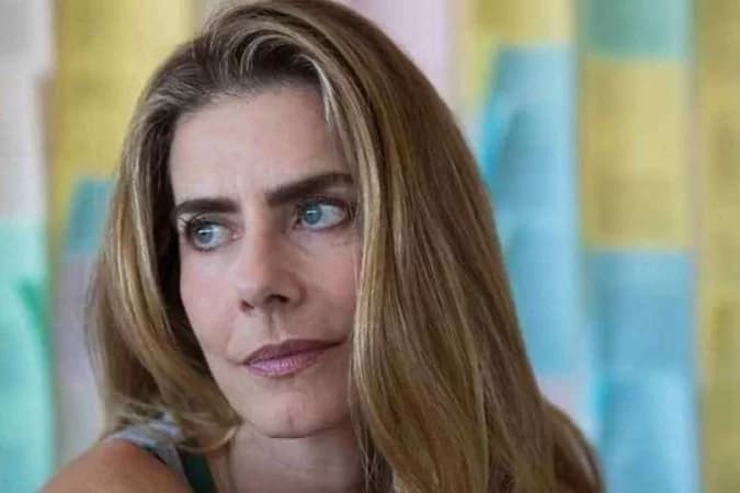Maitê Proença, que durante muitos anos brilhou na Globo, teve mudança de lado, relação lésbica e uma aparência difícil de acreditar - Foto Reprodução Maitê Proença, que durante muitos anos brilhou na Globo, teve mudança de lado, relação lésbica e uma aparência difícil de acreditar - Foto Reprodução