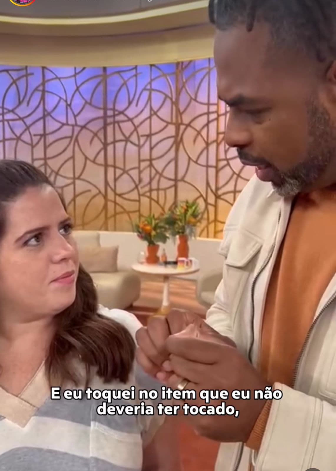 Manoel Soares, do programa Encontro, da Globo, confessa à Tati Machado atitude inapropriada que teve - Foto Reprodução Instagram Manoel Soares, do programa Encontro, da Globo, confessa à Tati Machado atitude inapropriada que teve - Foto Reprodução Instagram