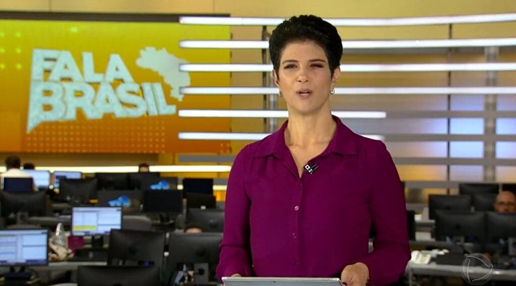 Mariana Godoy quebra o protocolo na Record e comunica morte de grande nome da Globo: "Com muita tristeza"