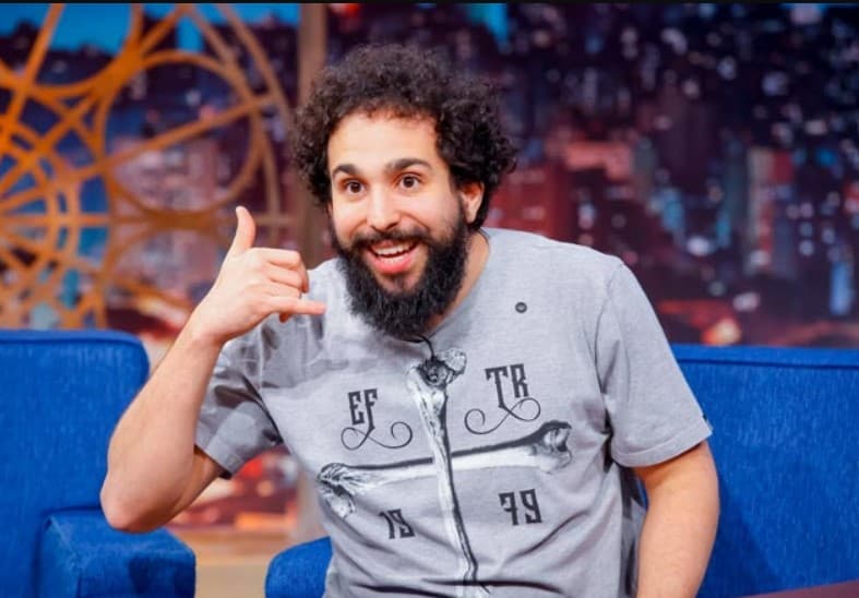 Murilo Couto, integrante do The Noite, pode se tornar apresentador do canal Murilo Couto, integrante do The Noite, pode se tornar apresentador do canal