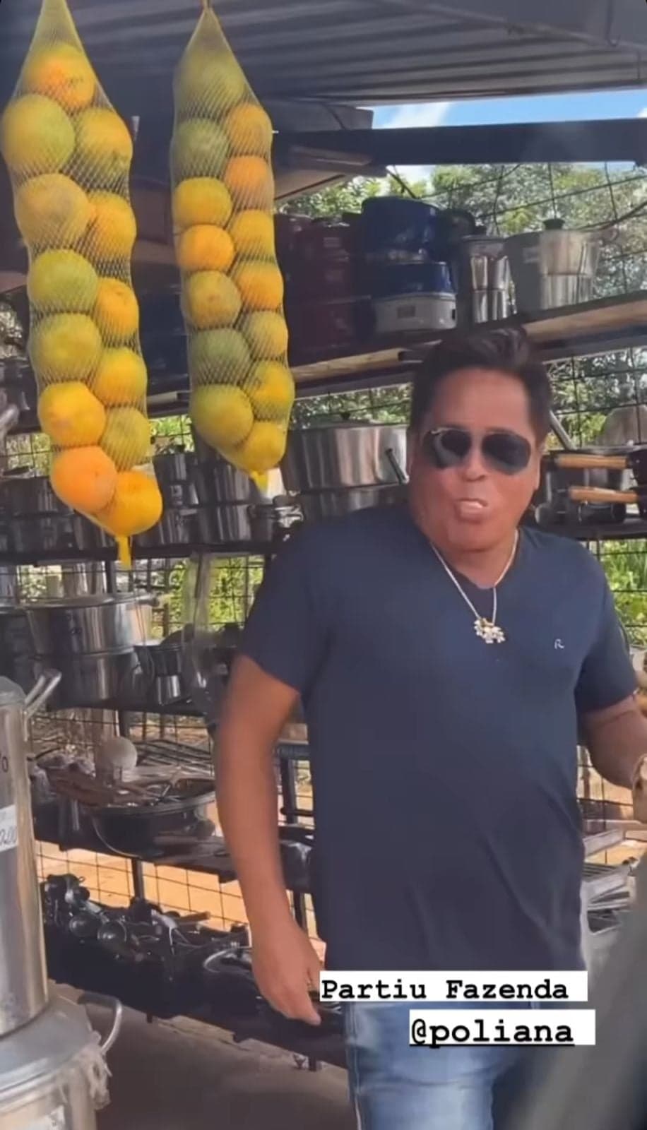 Por meio do Instagram, Poliana Rocha flagra Leonardo fazendo algo nunca visto antes - Foto Reprodução Instagram Por meio do Instagram, Poliana Rocha flagra Leonardo fazendo algo nunca visto antes - Foto Reprodução Instagram