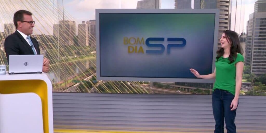 Âncora da "Bom Dia São Paulo" anuncia nova gravidez e deixa jornalistas chocados: "Ah, jura?"