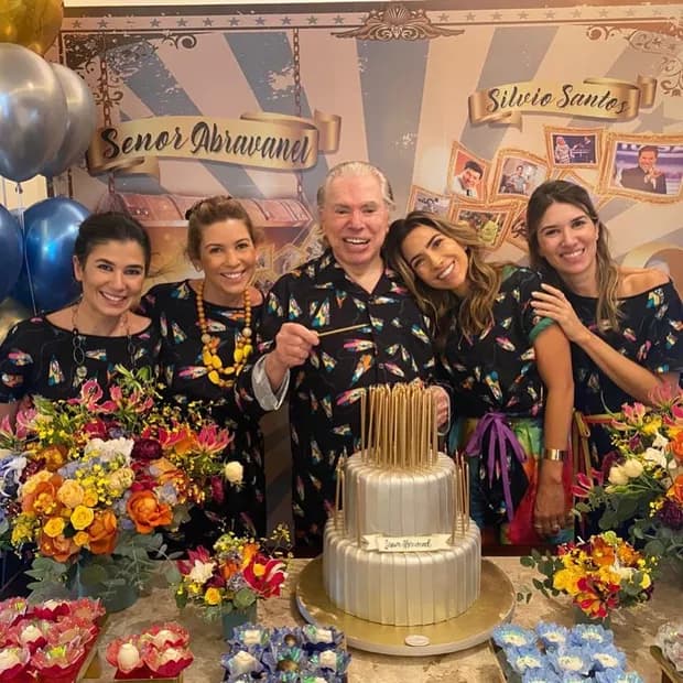 Silvio Santos baixa ordem extrema nos bastidores do SBT e proíbe todo mundo de fazer o que muitos queriam Contra - Foto Reprodução Silvio Santos baixa ordem extrema nos bastidores do SBT e proíbe todo mundo de fazer o que muitos queriam Contra - Foto Reprodução