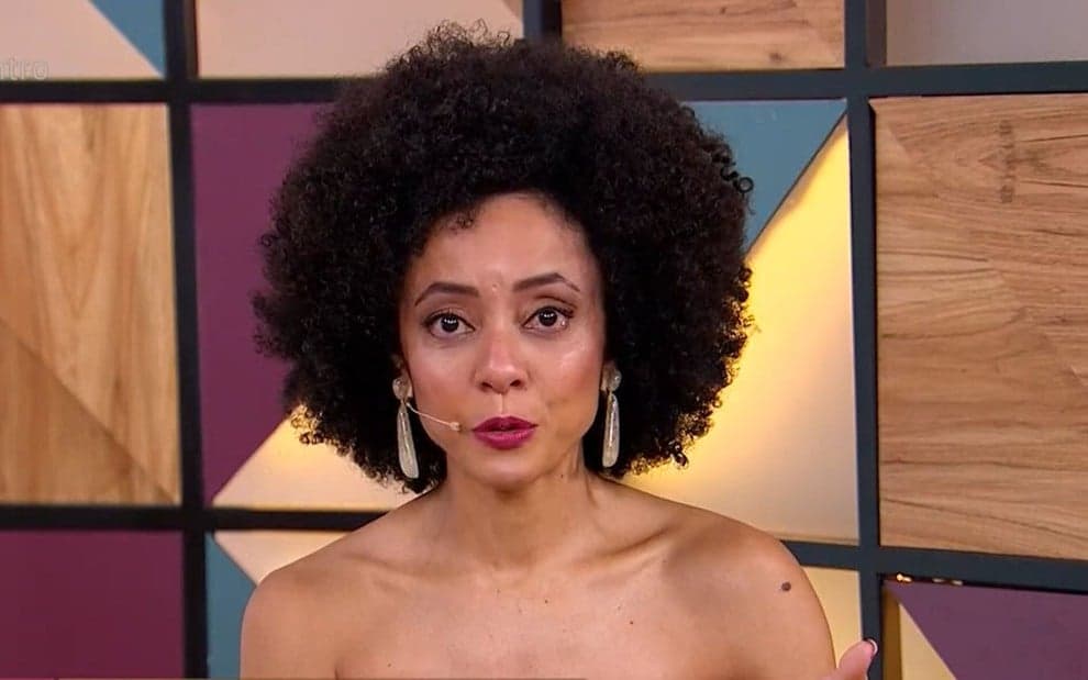 Virou faxineira Repórter da Globo chorou ao relatar tudo que sofreu com expulsão, fome e dívidas - Foto Reprodução Virou faxineira Repórter da Globo chorou ao relatar tudo que sofreu com expulsão, fome e dívidas - Foto Reprodução