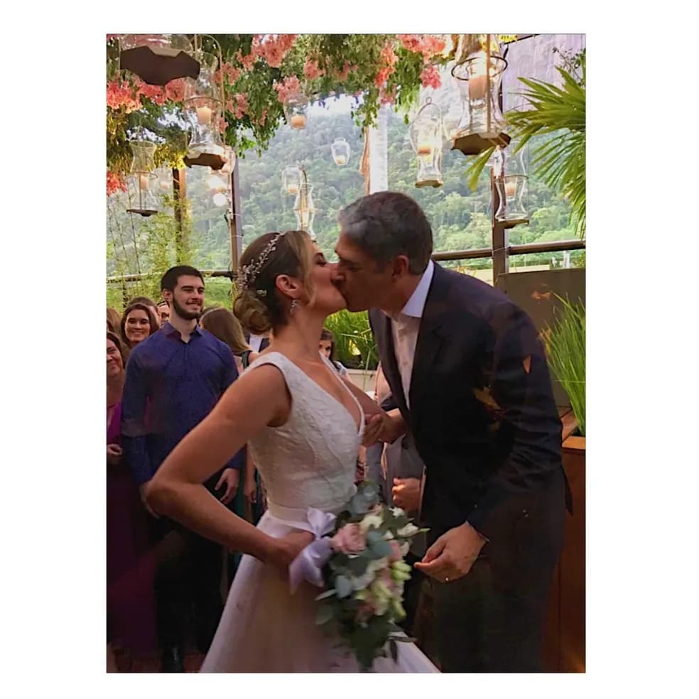William Bonner e Natasha Dantas em sua festa de casamento - Foto Reprodução Instagram William Bonner e Natasha Dantas em sua festa de casamento - Foto Reprodução Instagram
