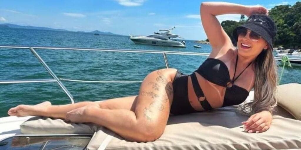 Com deboche, Andressa Urach dá recado a ex-marido e pede para que garotas de programa se filmem com ele