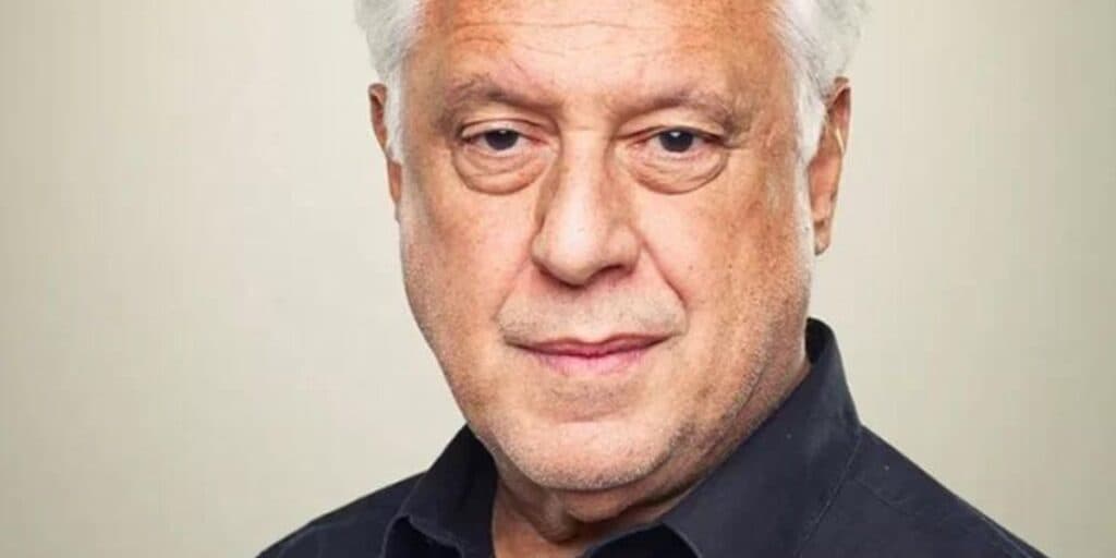 Aos 73 anos, Antônio Fagundes surge em vídeo com mensagem quente: "Ardendo de vontade de você"