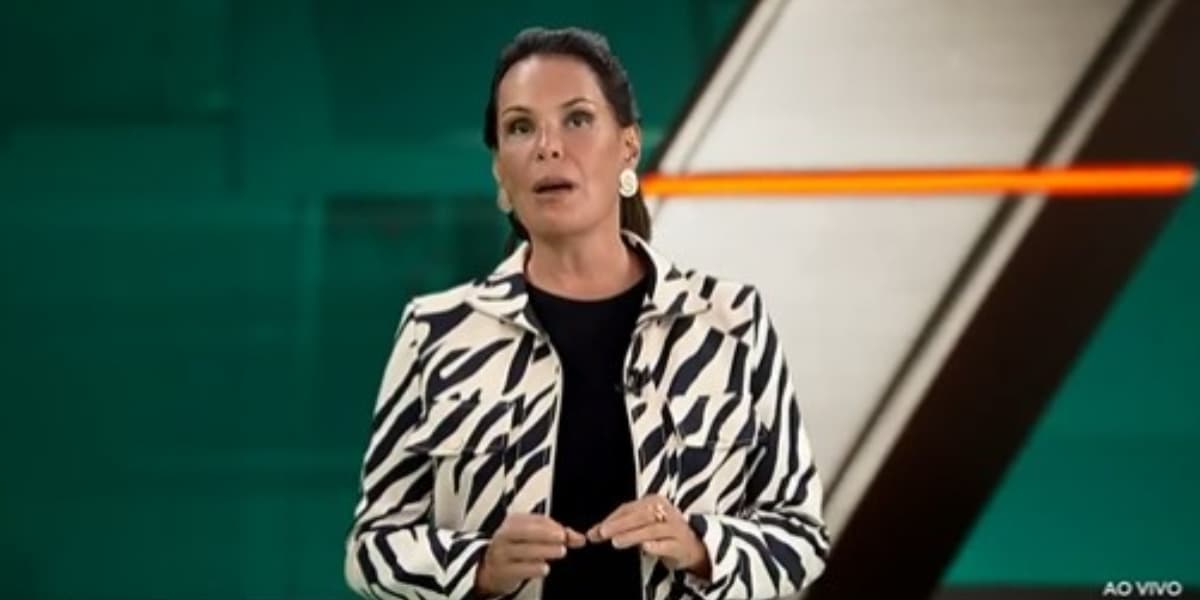 No Domingo Espetacular, Carolina Ferraz fala da tragédia com os Mamonas Assassinas (Foto: Reprodução) No Domingo Espetacular, Carolina Ferraz fala da tragédia com os Mamonas Assassinas (Foto: Reprodução)