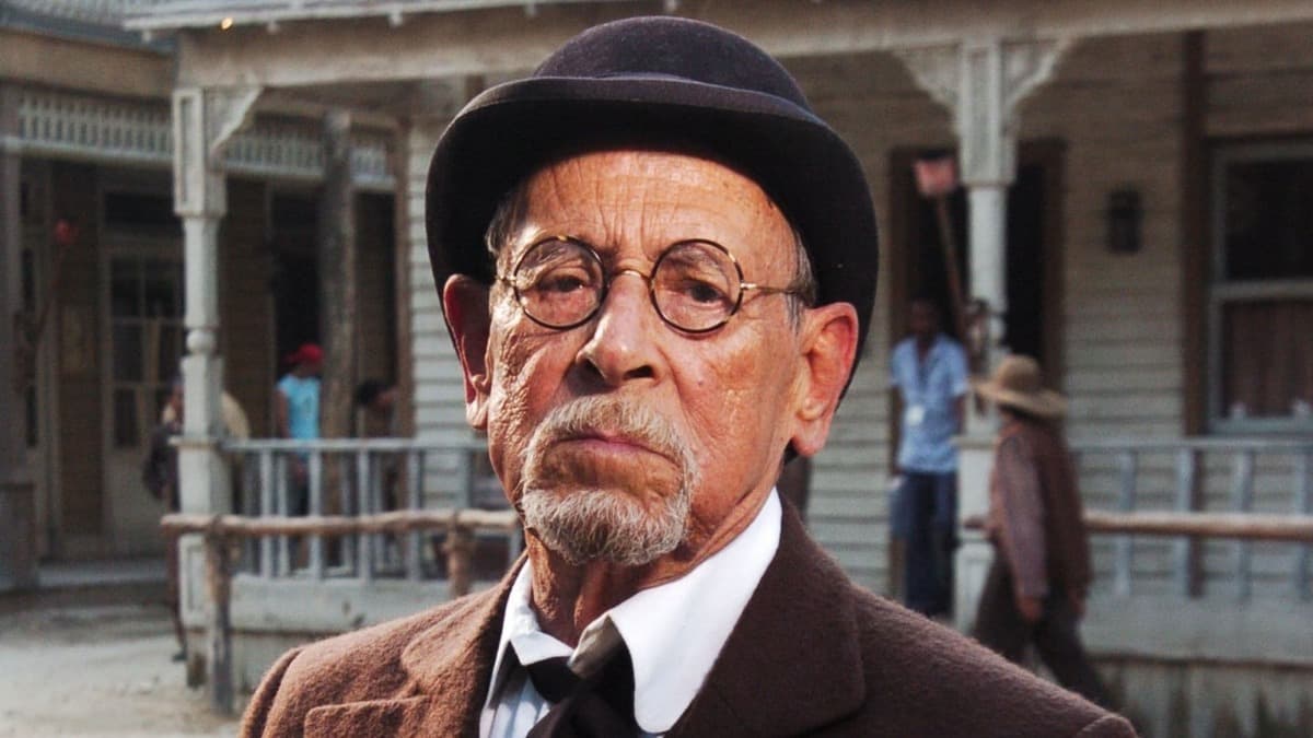 Castro Gonzaga morreu de falência múltipla de órgãos (Foto Reprodução/Internet) Castro Gonzaga morreu de falência múltipla de órgãos (Foto Reprodução/Internet)