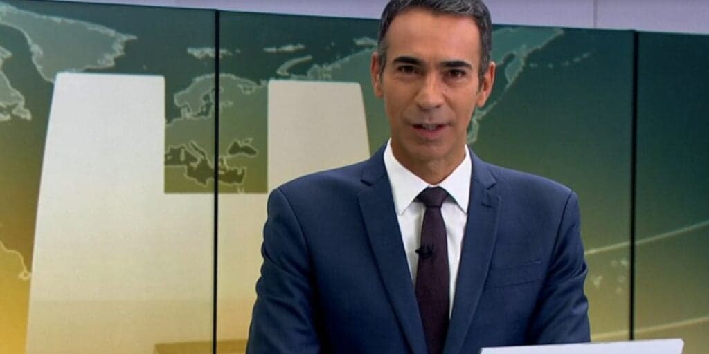 César Tralli entrou às pressas na Globo direto do É de Casa e confirmou notícia de última hora