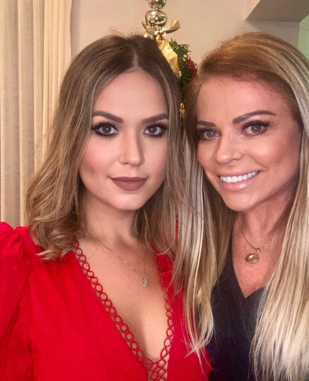 Christina Rocha, apresentadora do SBT, tem filha que é uma das mulheres mais lindas do Brasil (Reprodução - Instagram) Christina Rocha, apresentadora do SBT, tem filha que é uma das mulheres mais lindas do Brasil (Reprodução - Instagram)