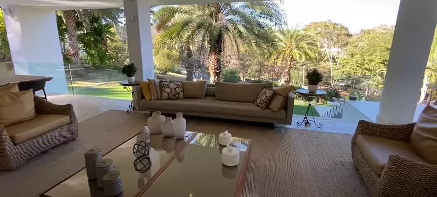 mansão faraônica que Maiara e Maraisa estão se desfazendo por R$7mi - Foto Reprodução mansão faraônica que Maiara e Maraisa estão se desfazendo por R$7mi - Foto Reprodução